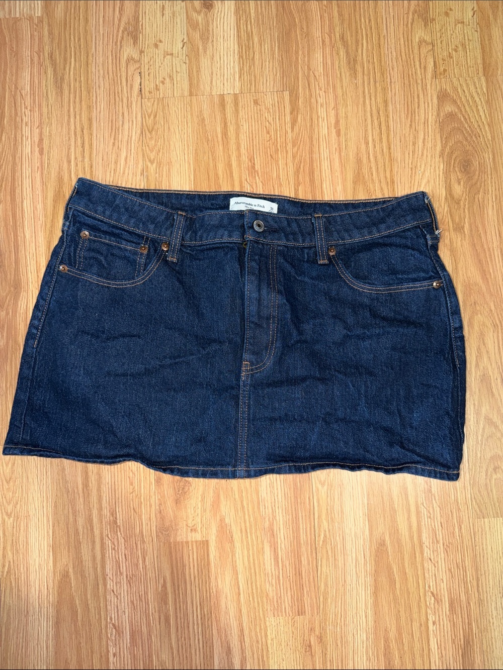Abercrombie & Fitch Mid-Rise Denim Mini Skirt Size 31 Love Curve - Picture 3 of 6